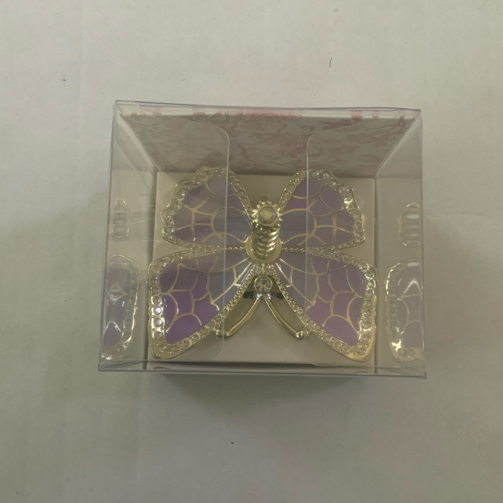 Butterfly Ring Holder with Genuine Crystals - Purple - Picture 4 of 4